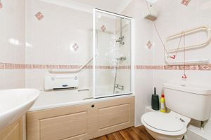 BATHROOM- click for photo gallery